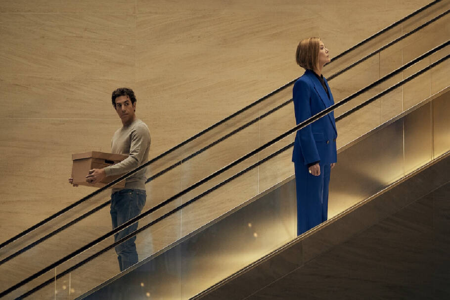 “Primeiro as Damas” propõe uma inversão social provocadora para questionar privilégios, comportamentos naturalizados e desigualdades de gênero (Imagem: Reprodução digital | Netflix)