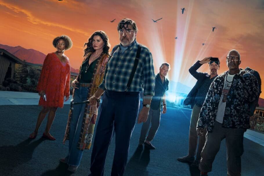 “The Boroughs” utiliza o suspense sobrenatural para refletir sobre envelhecimento, solidão e a força criada pelos laços de amizade diante do desconhecido (Imagem: Reprodução digital | Netflix)