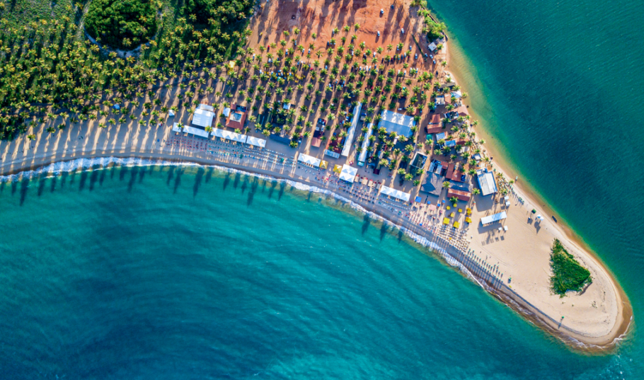 No Brasil, a M|SC Cruzeiros tem roteiros pelo Nordeste, como Maceió (AL)