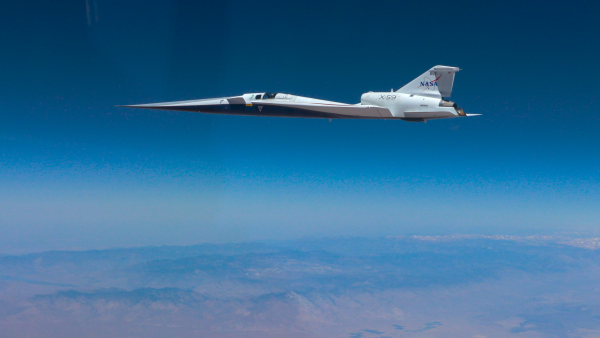 Essa velocidade e altitude são as condições base para o X-59 quando ele eventualmente sobrevoará várias comunidades dos EUA, permitindo que a NASA colete dados sobre como as pessoas podem perceber seu batida silencioso. A