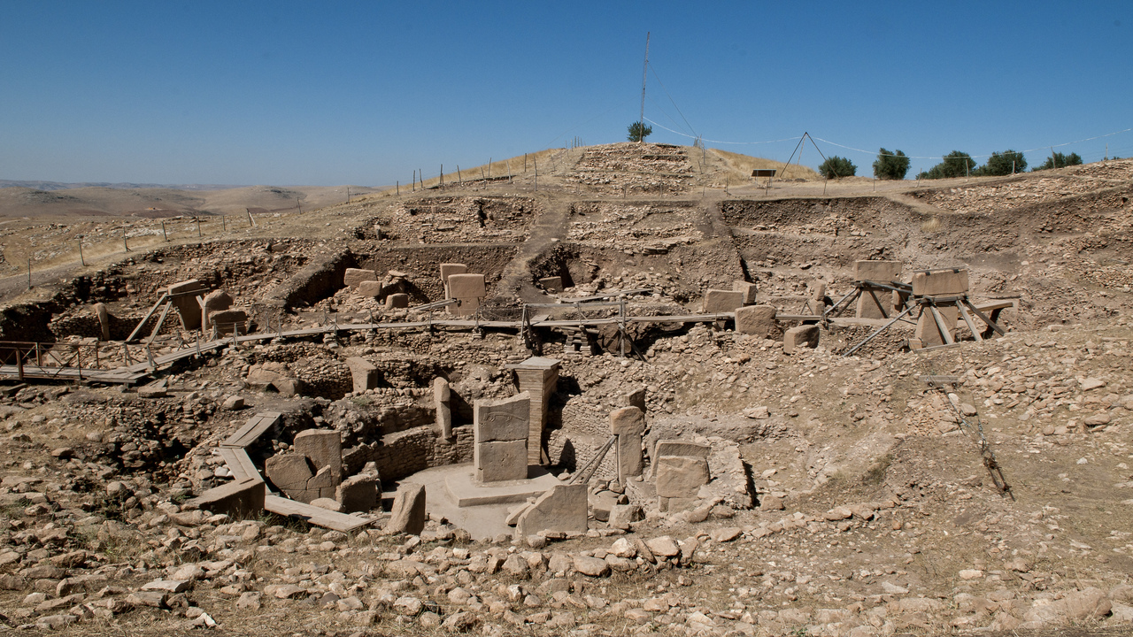 Nova análise sobre misteriosa cidade perdida pode reescrever a história da humanidade Uma nova análise por datação por radiocarbono reacendeu o debate sobre a idade de Göbekli Tepe
