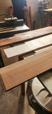 Museus orgânicos mantêm a memória de Uberaba viva Madeiras utilizadas na fabricação de violas e violão