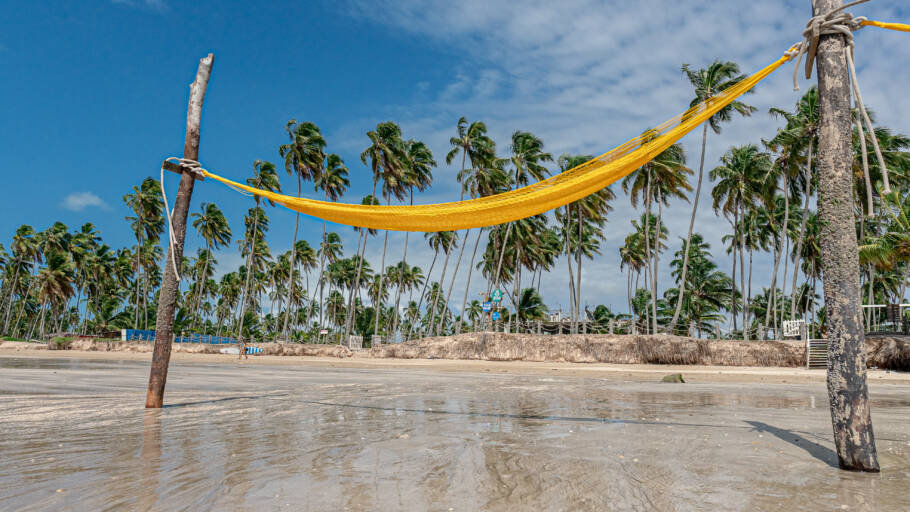 Praia de Ipioca mostra outra face do litoral de Maceió (AL) Praia de Ipioca é o ponto de partida de uma das regiões mais preservadas da Costa dos Corais